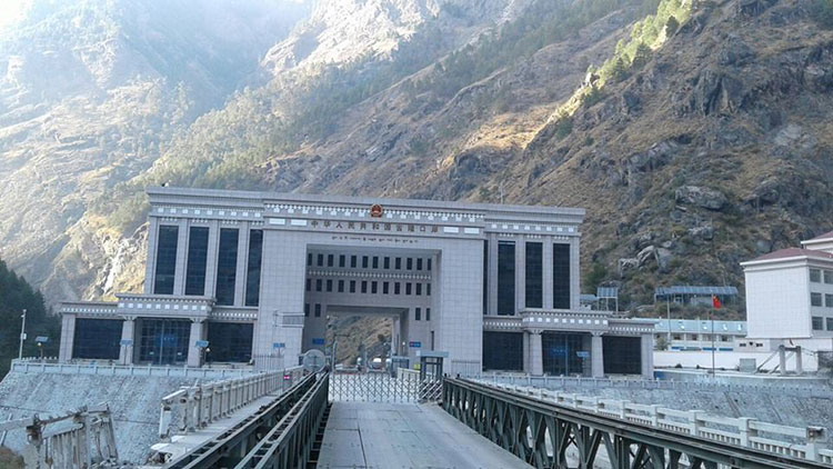 रसुवागढी नाकामा अस्थायी मितेरी पुल निर्माण सुरु