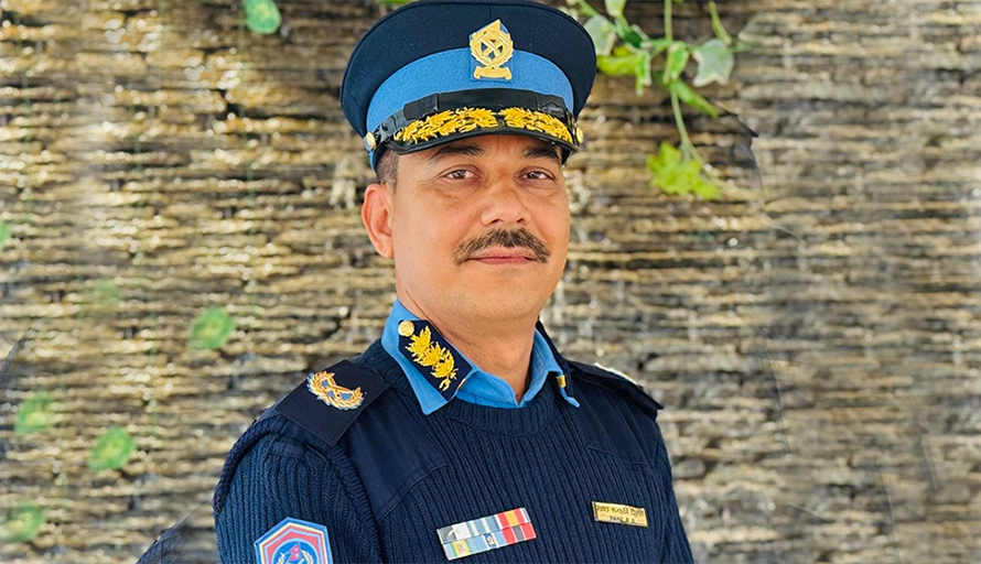 Image of https://mayorsap.com/storage/photos/10/Siddibikram-Shah-AIG-Sifarish.jpg