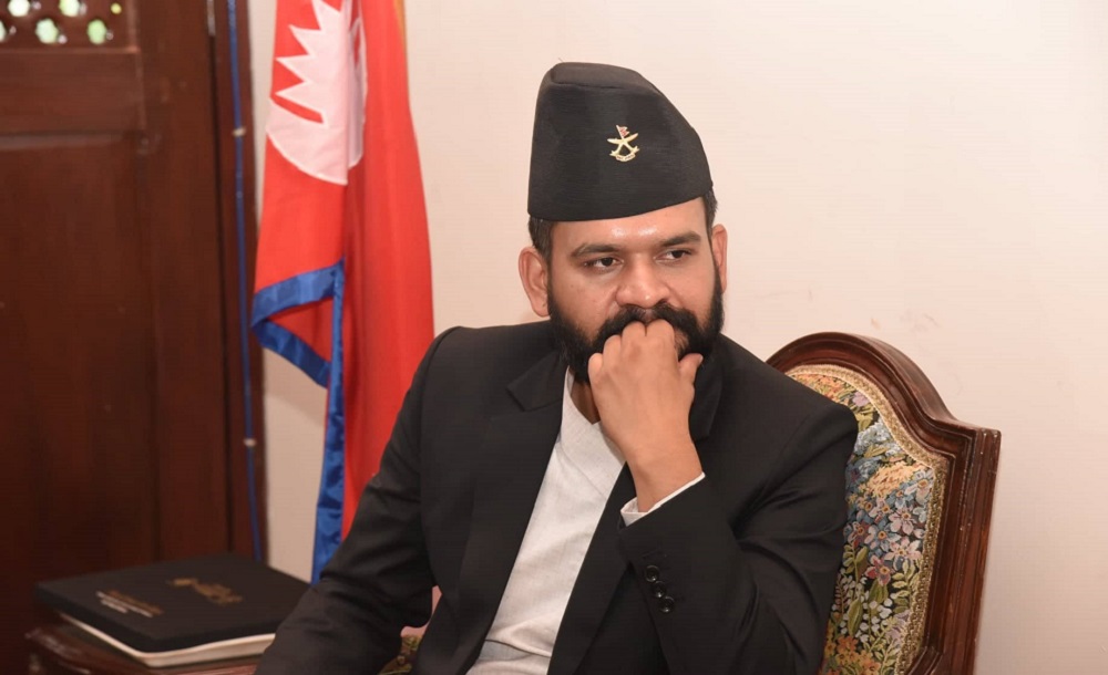 Image of https://mayorsap.com/storage/photos/10/balen-shah-1_MNjqZckbiV_R01S7pC9XQ.jpg