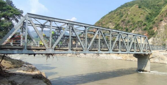 पानीको सतह बढेपछि झिकियो सुनकोशी नदीको ‘बेलिब्रिज’