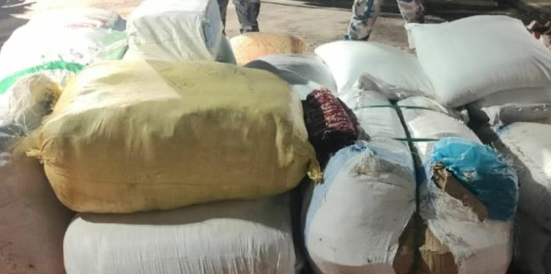 सशस्त्र प्रहरीद्वारा १३ लाख ८० मूल्यका भन्सार छलीका सामान बरामद
