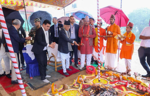 प्रधानमन्त्री ओलीद्वारा धुलिखेल अस्पतालको ‘ट्रमा एण्ड इमर्जेन्सी सेन्टर’ को शिलान्यास