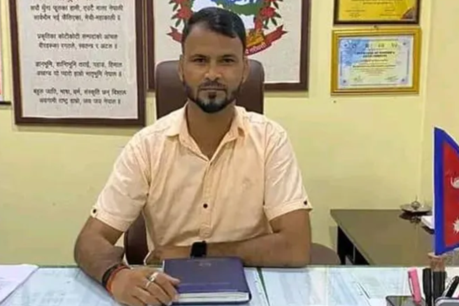 कपिलवस्तुको शुद्धोधन गाउँपालिकाका अध्यक्ष कमलेशशरण चौधरी पक्राउ