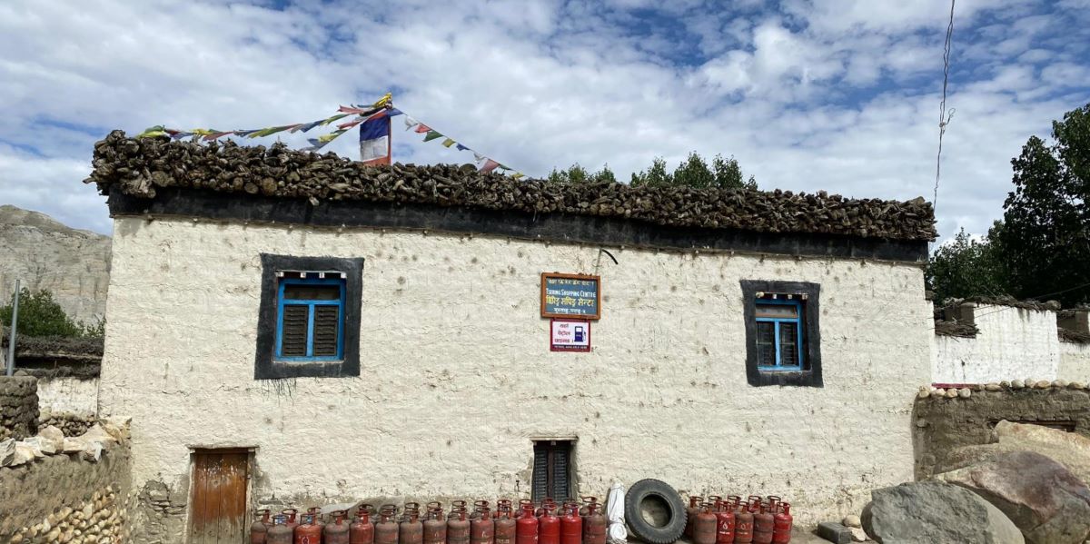 लोघेकर दामोदरकुण्डमा घर बनाउन तोकियो मापदण्ड, भित्ता सेतो र छत कालो बनाउनु पर्ने !