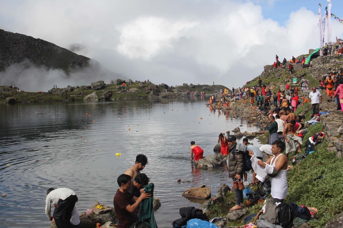 गंगा दशहरा पर्व विशेषः गोसाइँकुण्ड जानेको चलहपहल सुरु