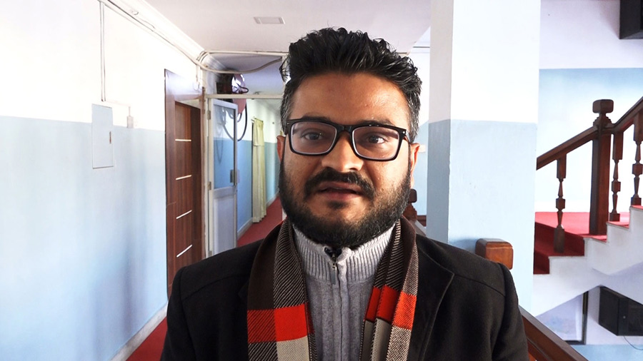 रास्वपाको महामन्त्री पद यथावत राख्न माग गर्दै मुकुल ढकाल सर्वोच्चमा