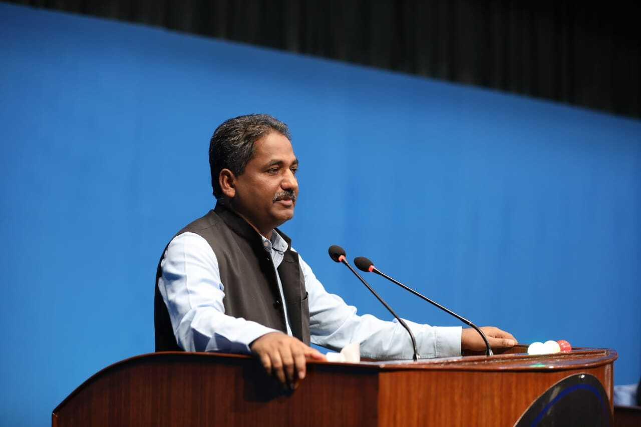 नेपालमा करको दर र दायरा बढी छ, यसलाई घटाउनुपर्छ : प्रभु साह