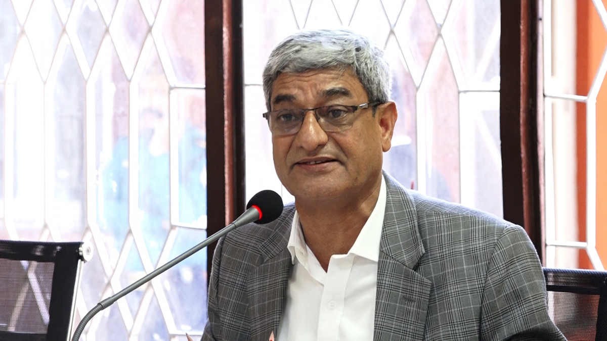 गलत काम भएको दिनदेखि म राजनीतिमा देखा पर्दिनँ: गृहमन्त्री लेखक