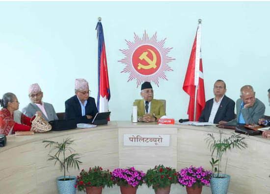 एमाले पोलिटब्युरो बैठक जारी: विधान संशोधन प्रस्तावमाथि छलफल हुँदै