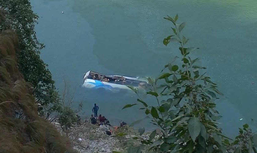 तामाकोशी दुर्घटना अपडेटः ज्यान गुमाउनेको संख्या १२ पुग्यो, सात मृतकको पहिचान खुुल्यो