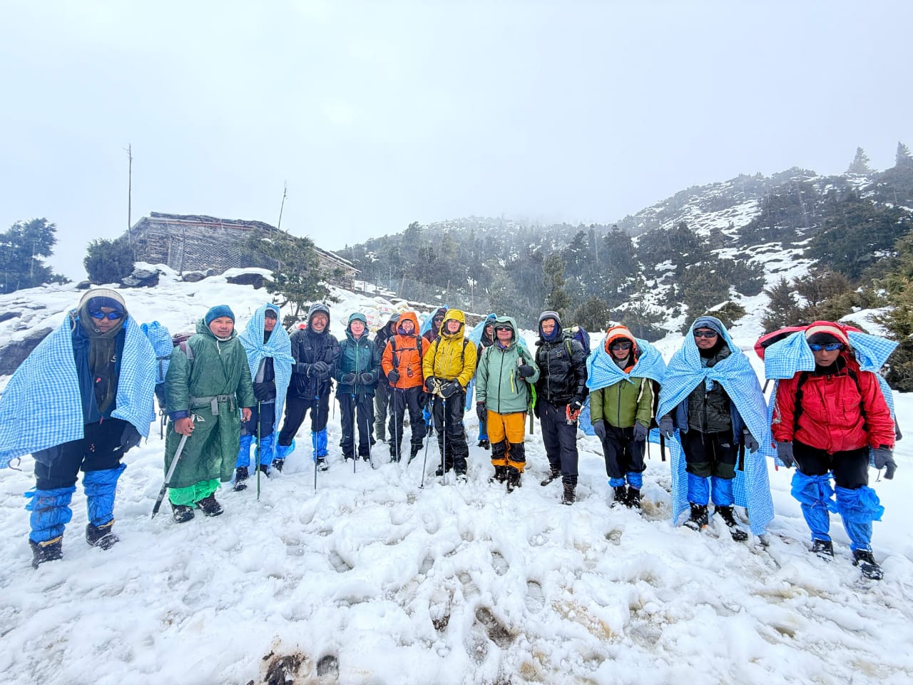 Image of https://mayorsap.com/storage/photos/shares/army-rescue-snow.jpg