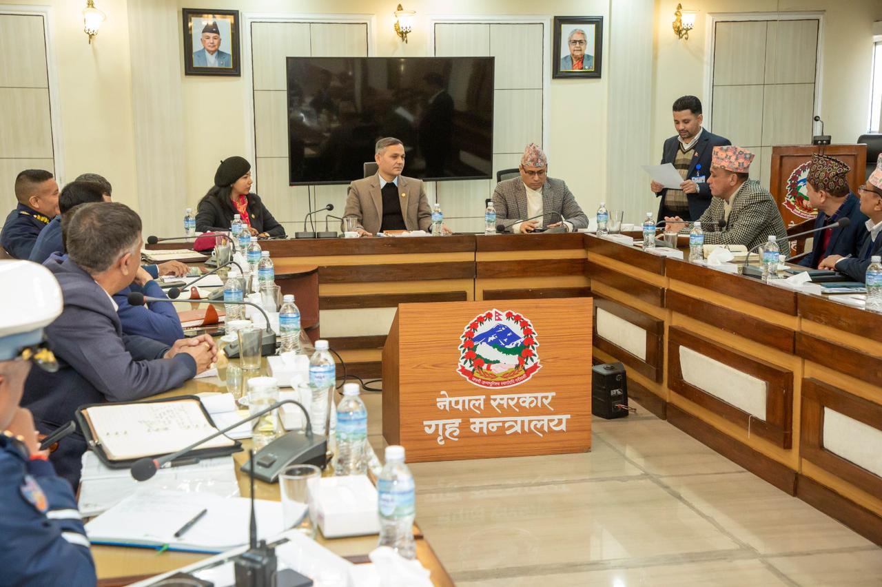 Image of https://mayorsap.com/storage/photos/shares/grihamantri-with-sunita.jpeg