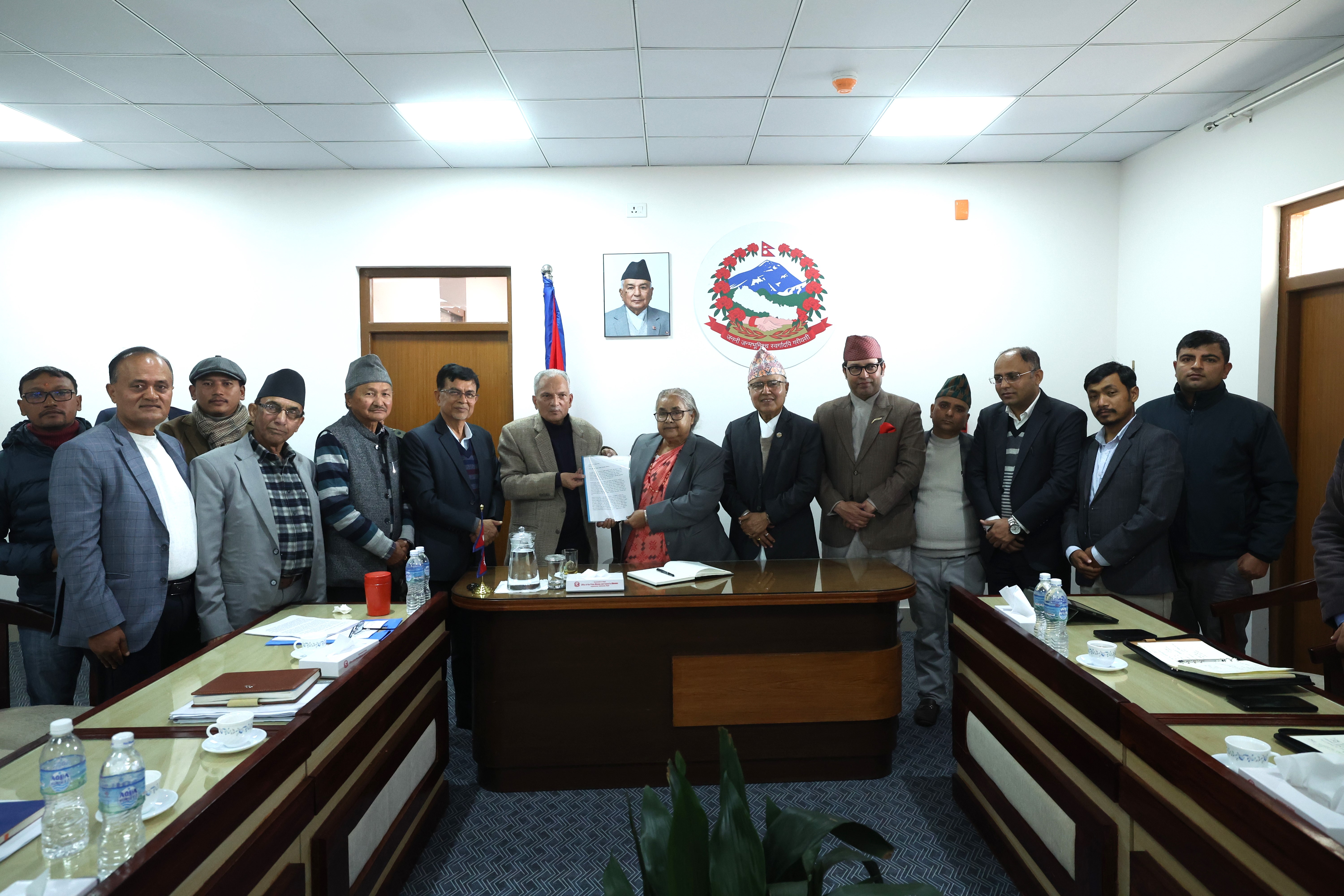 Image of https://mayorsap.com/storage/photos/shares/susila-karki-with-baburam-bhattrai-and-other-about-budhigandaki.JPG